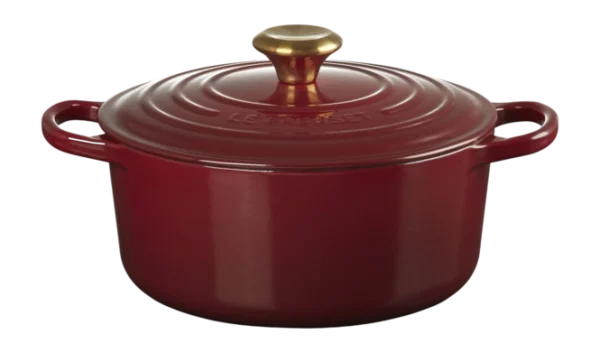 le creuset signature round garnet casserole 22 cm