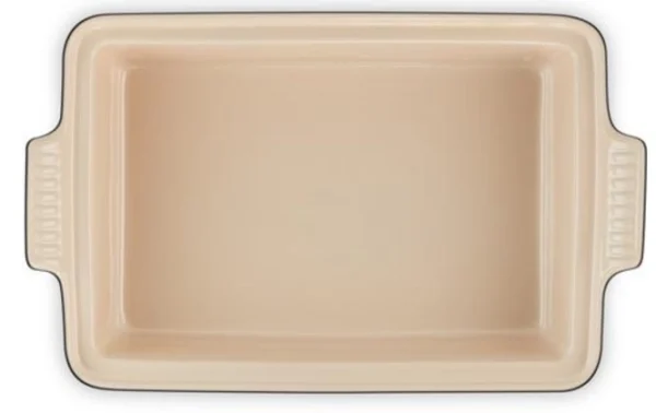 le creuset rectangular roasting dish with lid black 33 cm