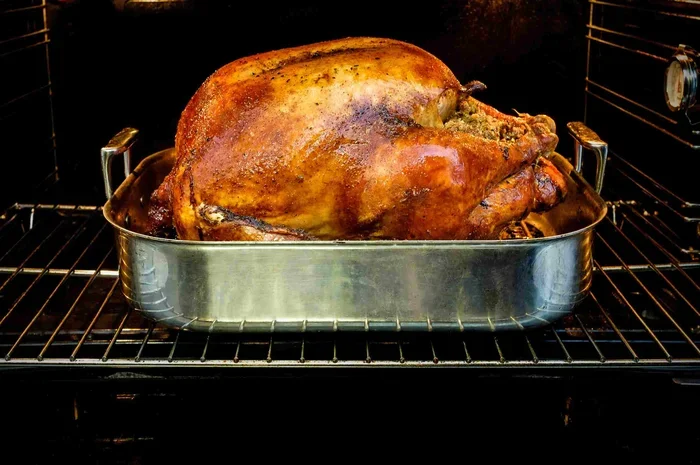 How To Cook A Turkey In Oven Overnight Like A Pro